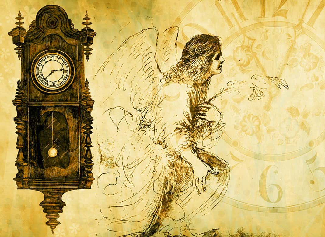 Старинные часы с ангелочками