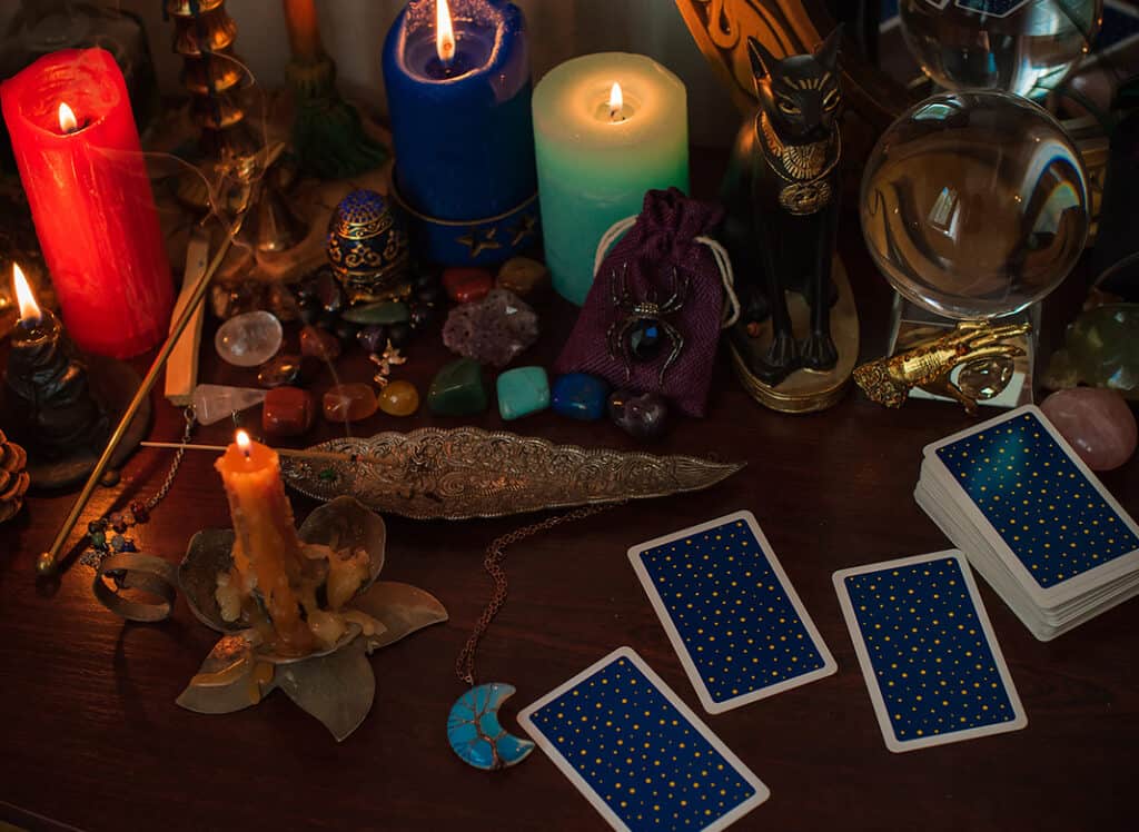 Here Is Your Go-To Guide To Angel Card Reading